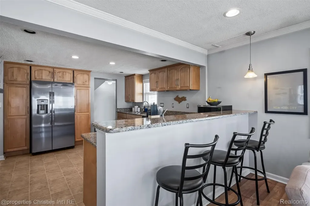 68 Highland Avenue Clawson City MI 48017