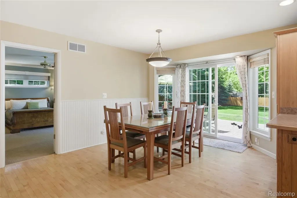830 Hemingway Road Orion Charter Township MI 48362