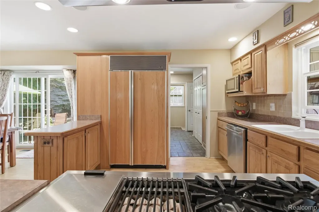830 Hemingway Road Orion Charter Township MI 48362