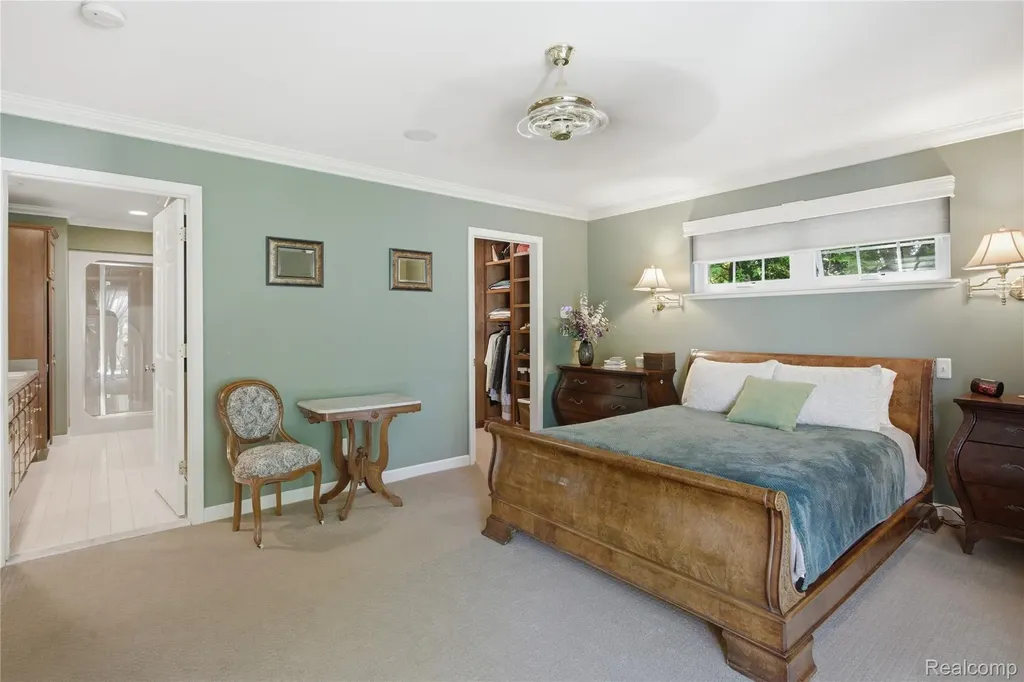 830 Hemingway Road Orion Charter Township MI 48362