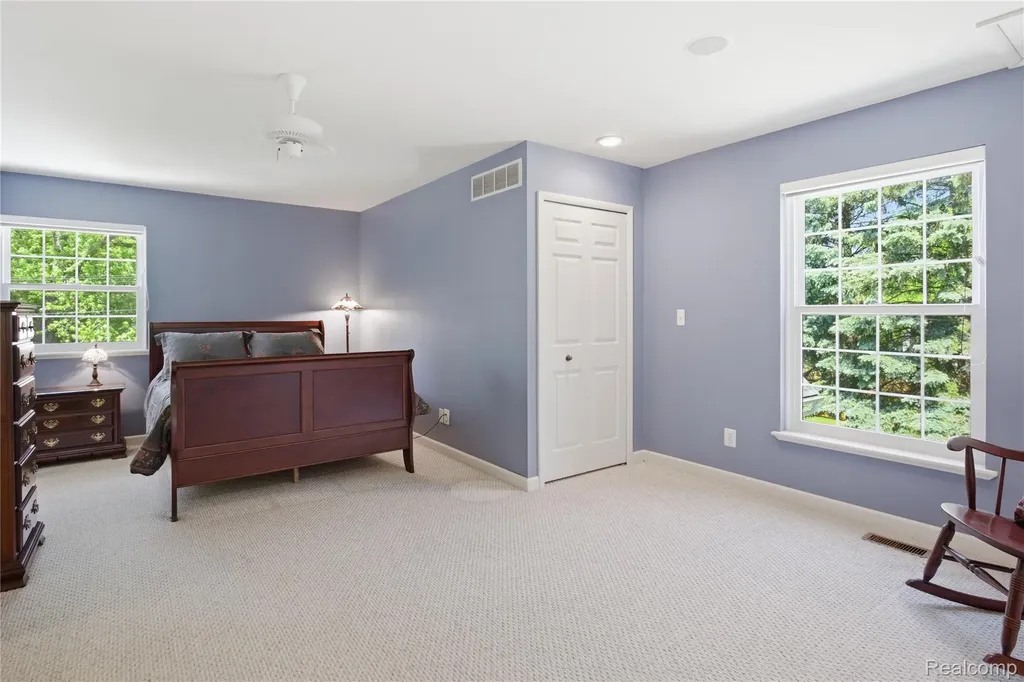 830 Hemingway Road Orion Charter Township MI 48362