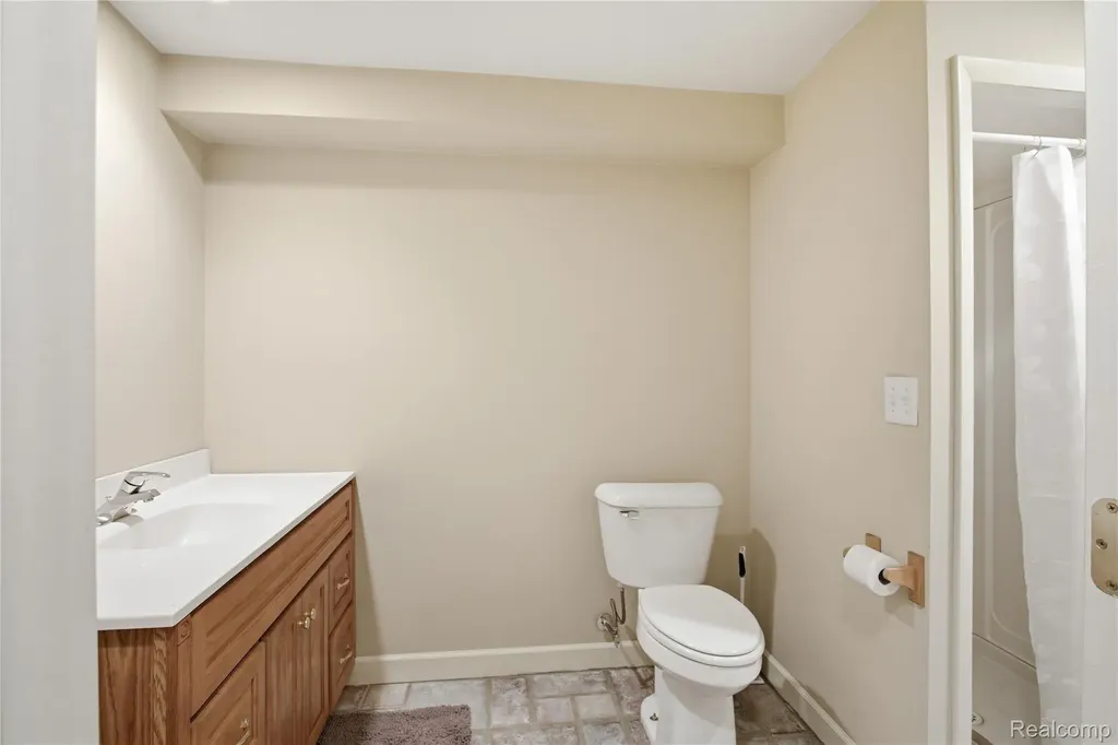 830 Hemingway Road Orion Charter Township MI 48362