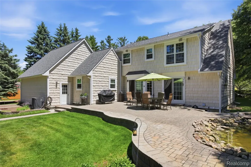 830 Hemingway Road Orion Charter Township MI 48362