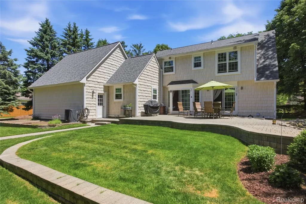 830 Hemingway Road Orion Charter Township MI 48362
