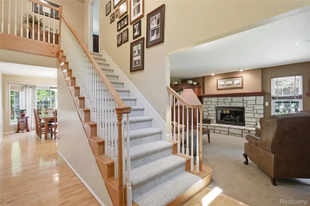 830 Hemingway Road Orion Charter Township MI 48362