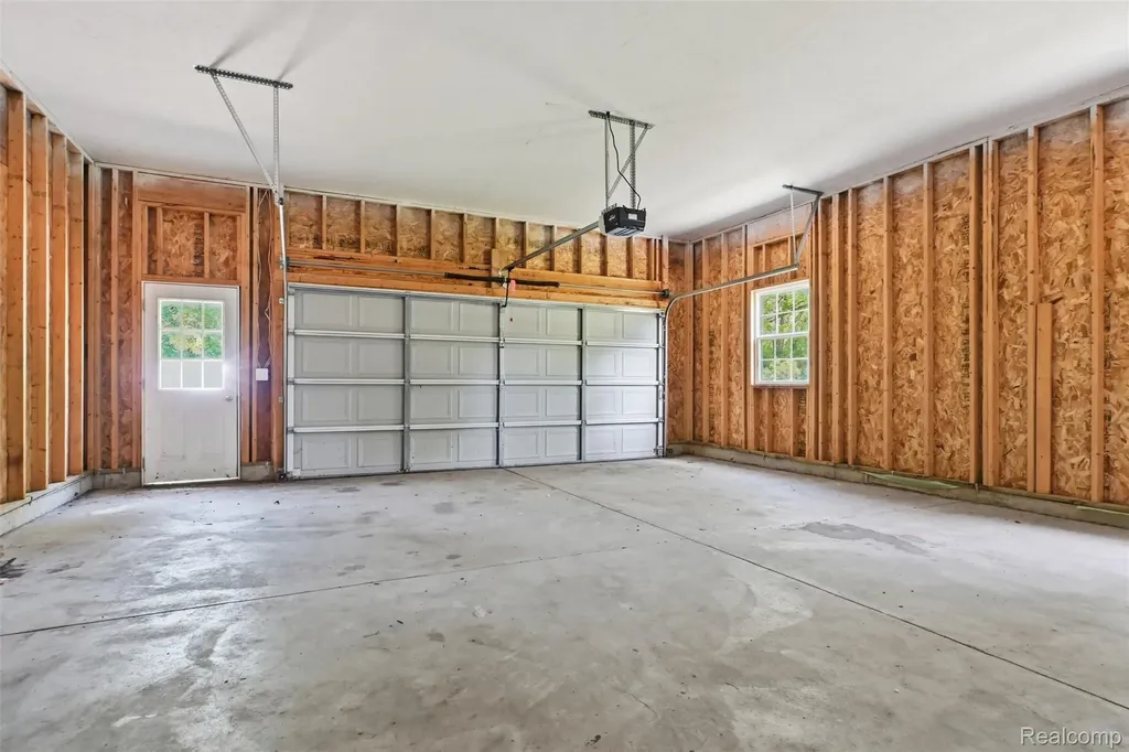 4482 Pleasant Valley Road Brighton Township MI 48114