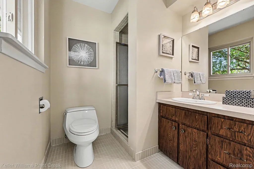 2911 Walmsley Circle Drive Orion Charter Township MI 48360