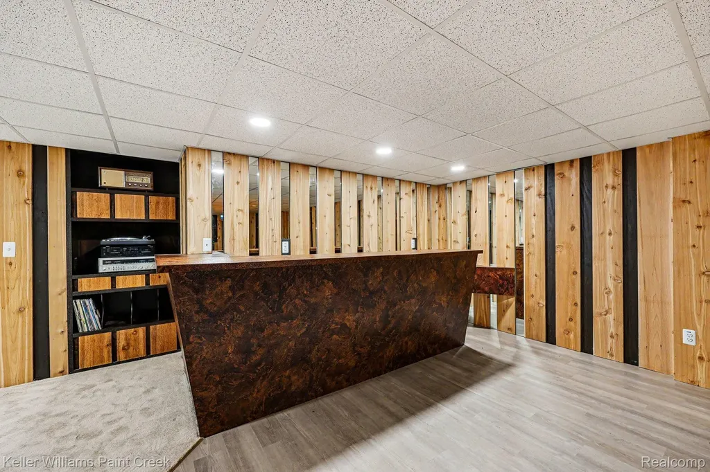 2911 Walmsley Circle Drive Orion Charter Township MI 48360
