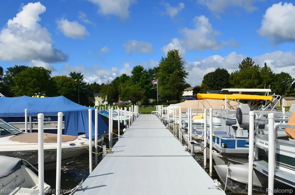 2911 Walmsley Circle Drive Orion Charter Township MI 48360