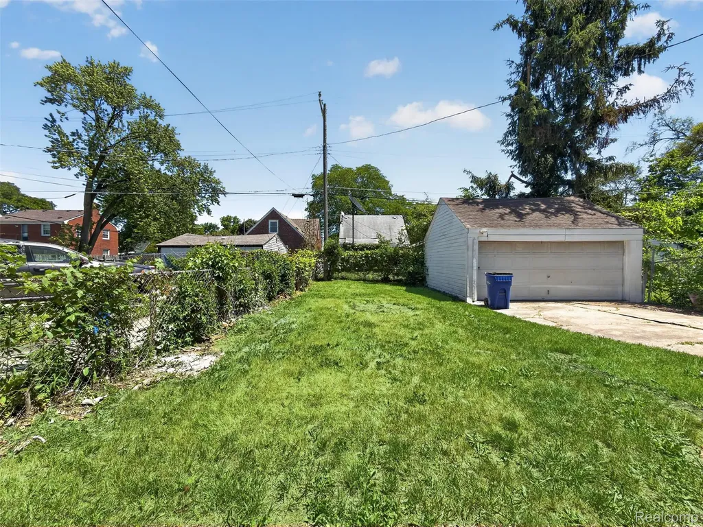 16608 Fenmore Street Detroit City MI 48235