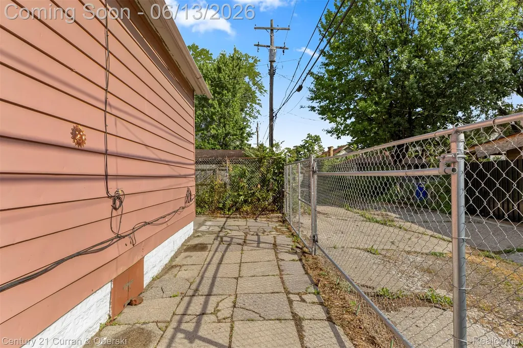 3438 Randall Street Detroit City MI 48216