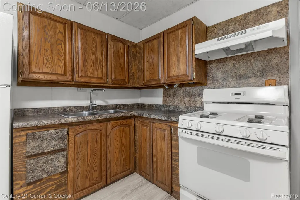 3438 Randall Street Detroit City MI 48216