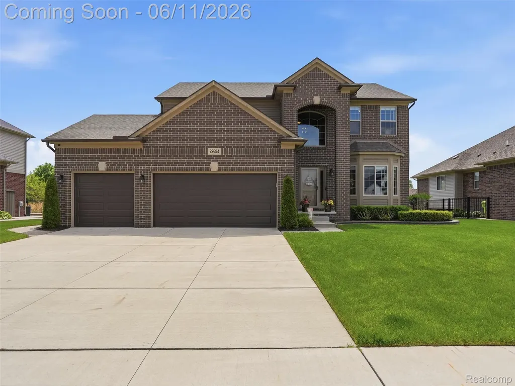 29684 Kevin Drive Chesterfield Township MI 48051
