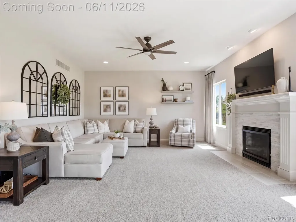 29684 Kevin Drive Chesterfield Township MI 48051