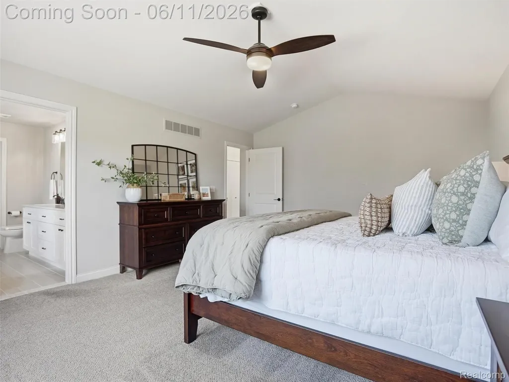 29684 Kevin Drive Chesterfield Township MI 48051