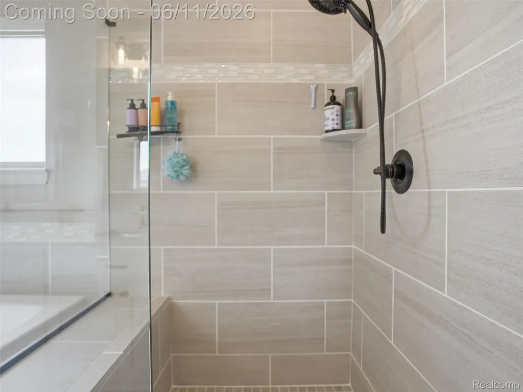 29684 Kevin Drive Chesterfield Township MI 48051