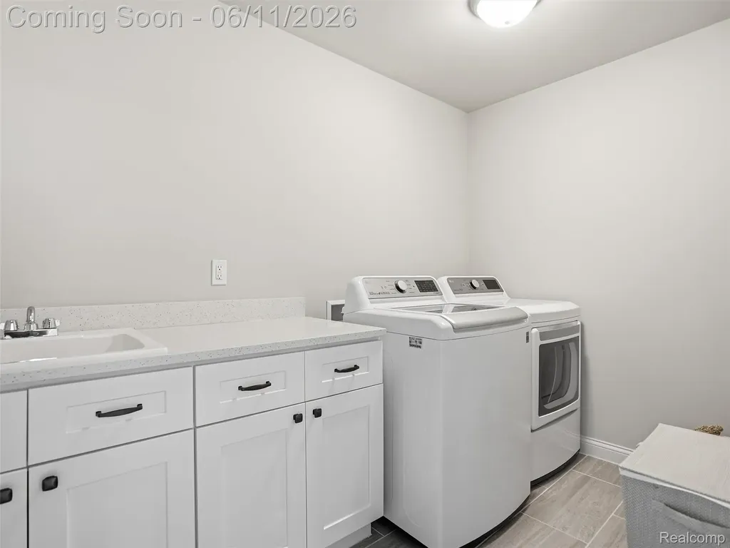 29684 Kevin Drive Chesterfield Township MI 48051
