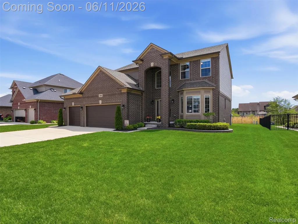 29684 Kevin Drive Chesterfield Township MI 48051