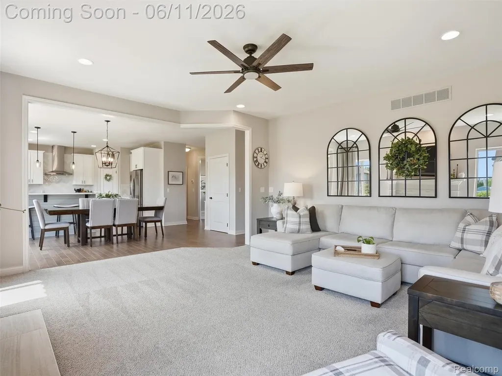 29684 Kevin Drive Chesterfield Township MI 48051