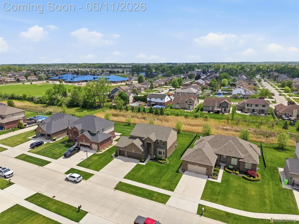 29684 Kevin Drive Chesterfield Township MI 48051