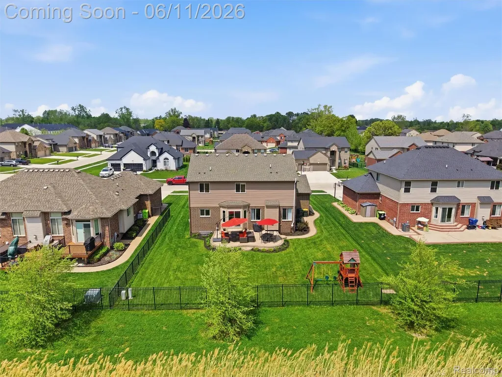 29684 Kevin Drive Chesterfield Township MI 48051