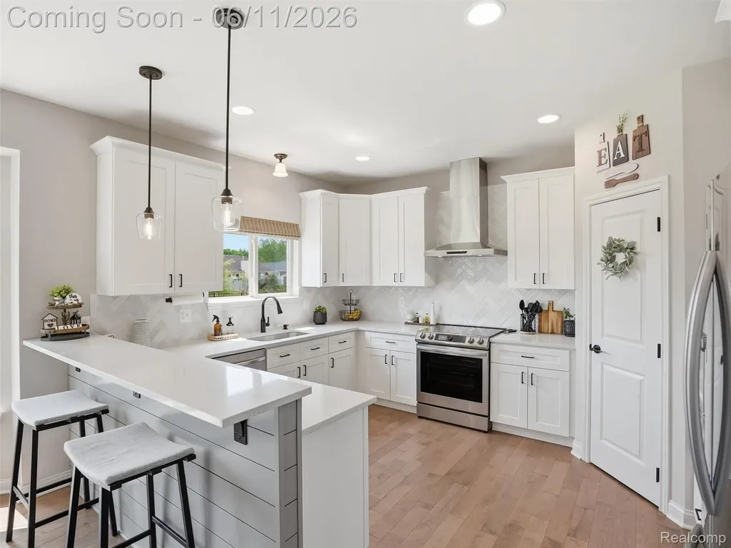 29684 Kevin Drive Chesterfield Township MI 48051
