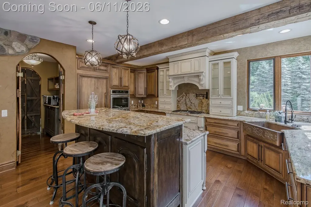 6265 Crest Forest Court E Independence Charter Township MI 48348
