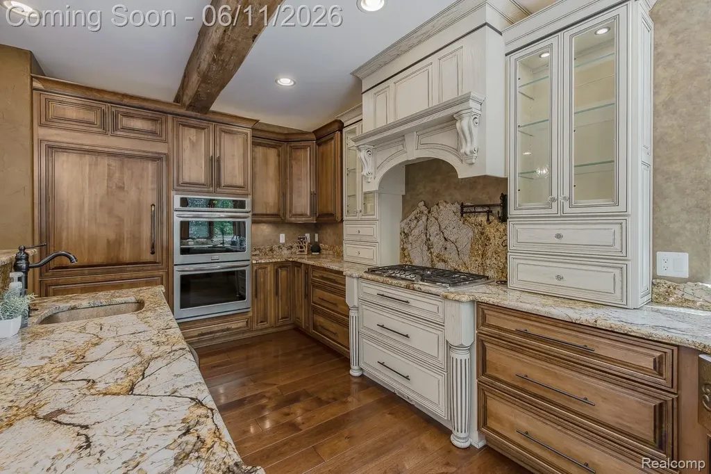 6265 Crest Forest Court E Independence Charter Township MI 48348