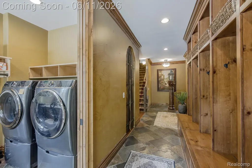 6265 Crest Forest Court E Independence Charter Township MI 48348