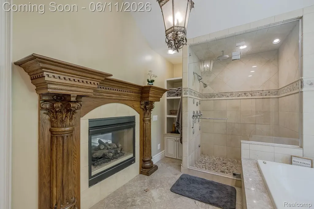 6265 Crest Forest Court E Independence Charter Township MI 48348