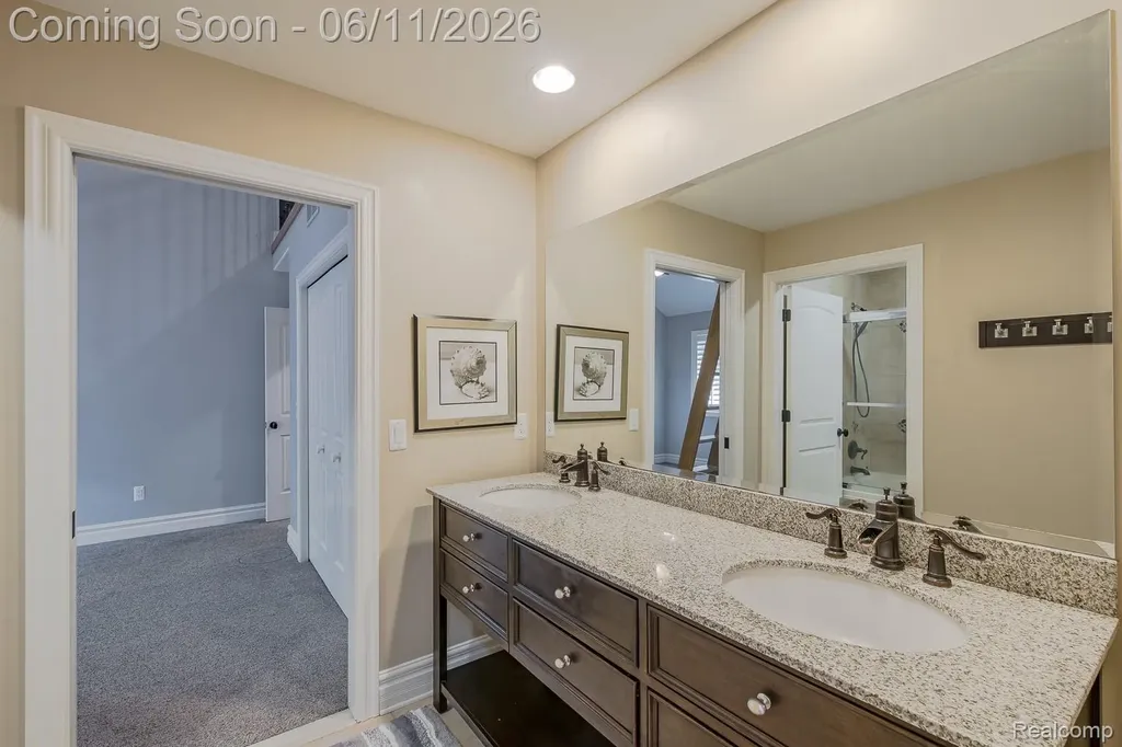 6265 Crest Forest Court E Independence Charter Township MI 48348