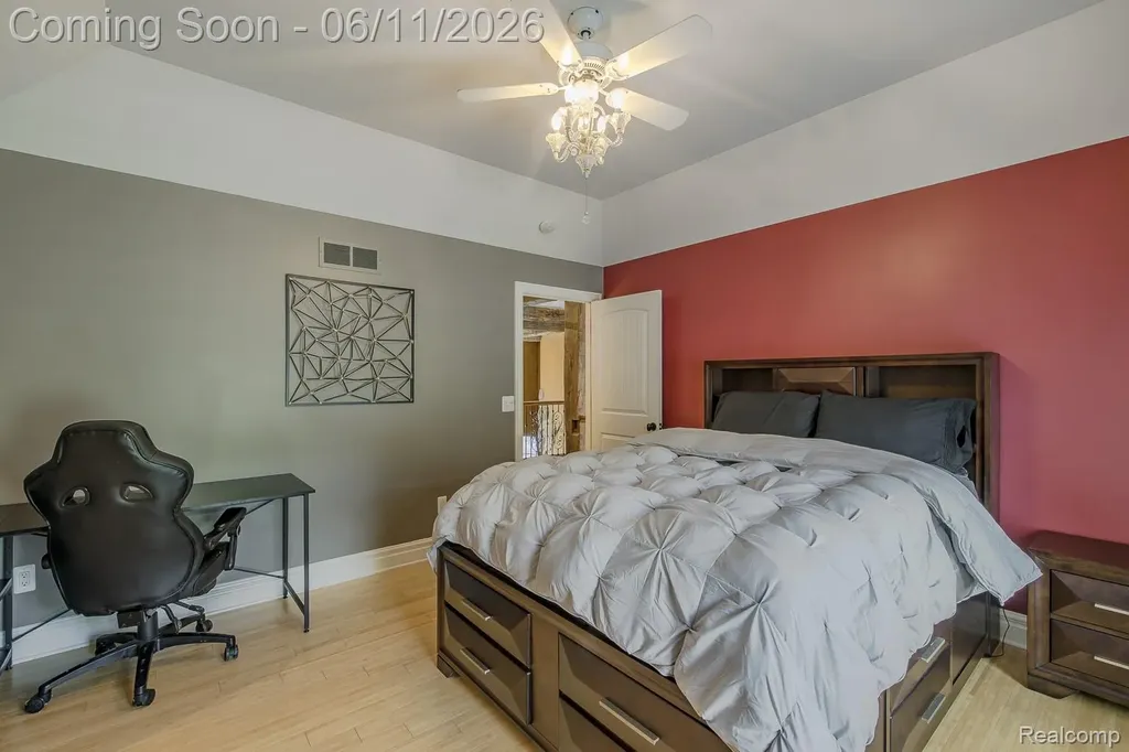 6265 Crest Forest Court E Independence Charter Township MI 48348