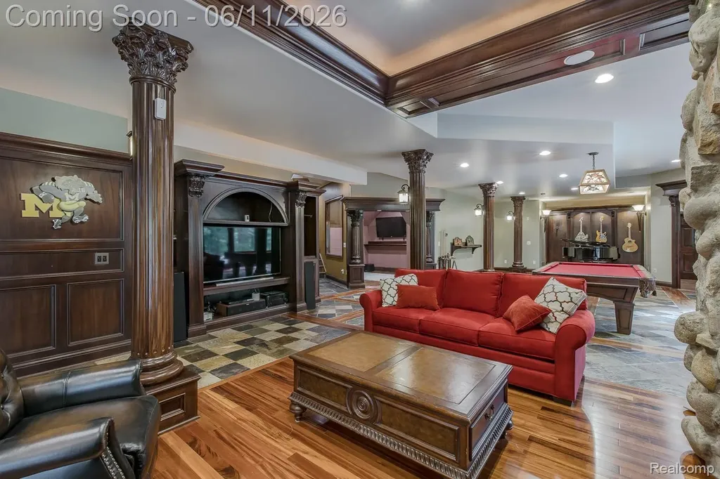 6265 Crest Forest Court E Independence Charter Township MI 48348