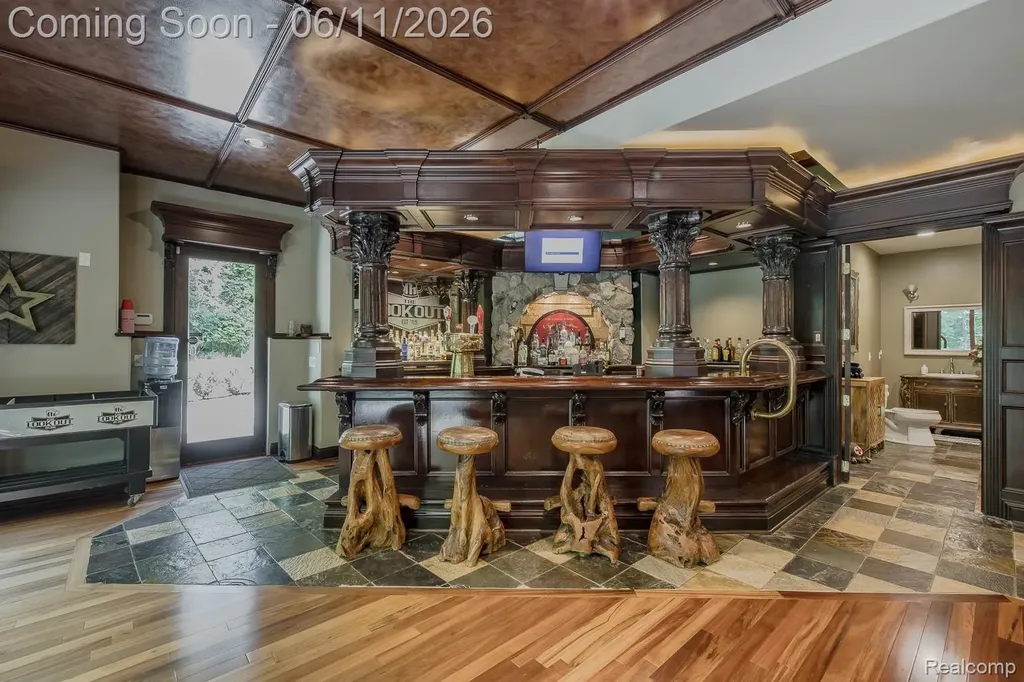 6265 Crest Forest Court E Independence Charter Township MI 48348