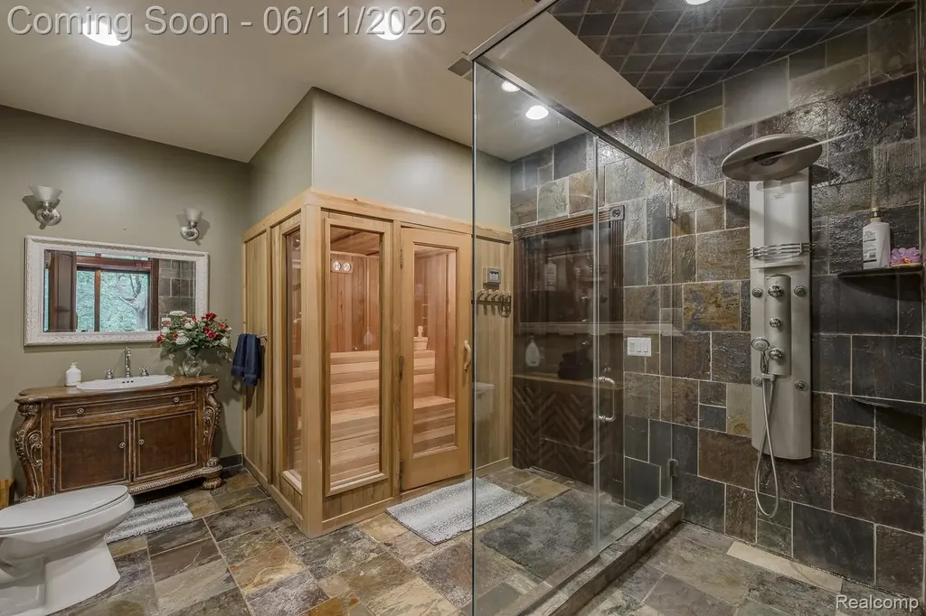 6265 Crest Forest Court E Independence Charter Township MI 48348