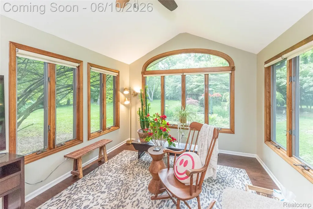 3887 Stonecrest Road West Bloomfield Charter Township MI 48322