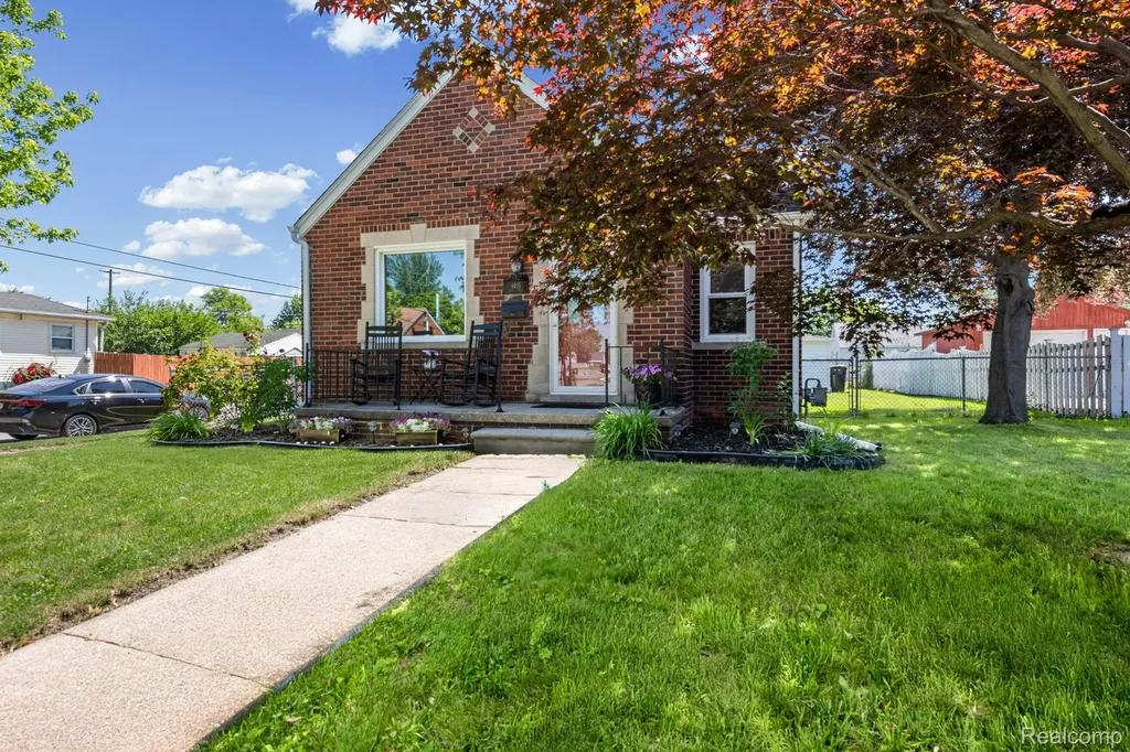 1405 20th Street Wyandotte City MI 48192