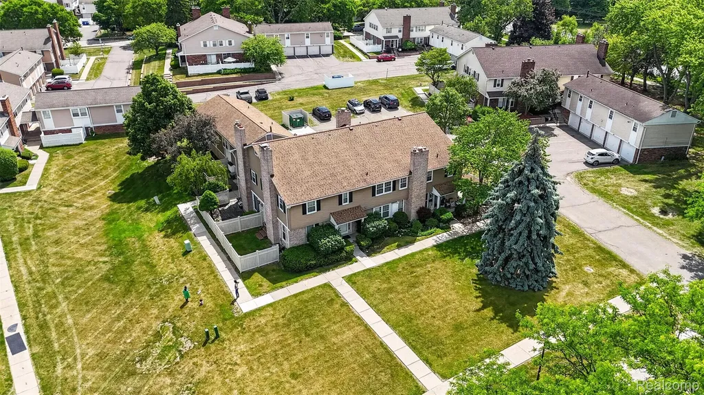 20830 W Glen Haven Circle Novi City MI 48167