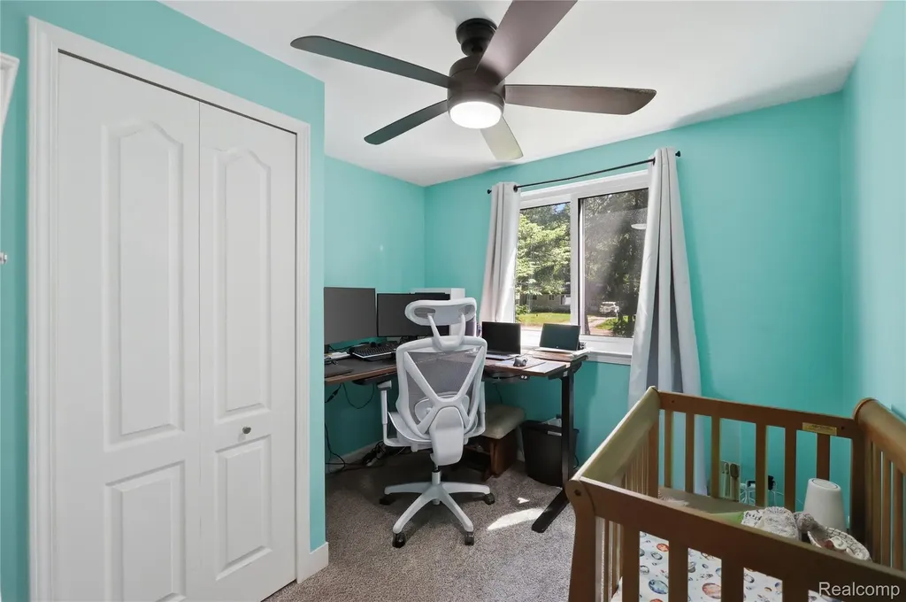 5069 Warmbriar Drive White Lake Charter Township MI 48383