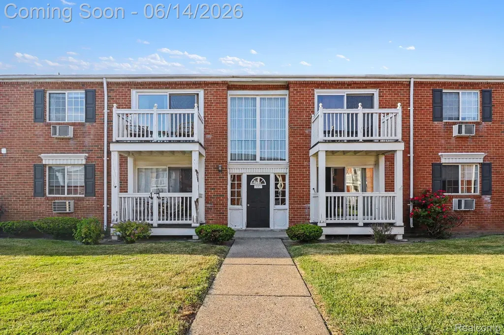 2440 Parmenter Boulevard Royal Oak City MI 48073