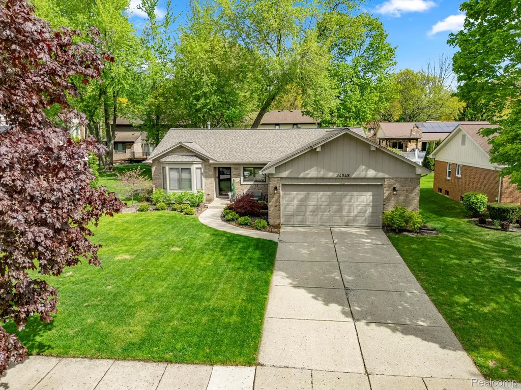 34048 Fonville Drive Livonia City MI 48152