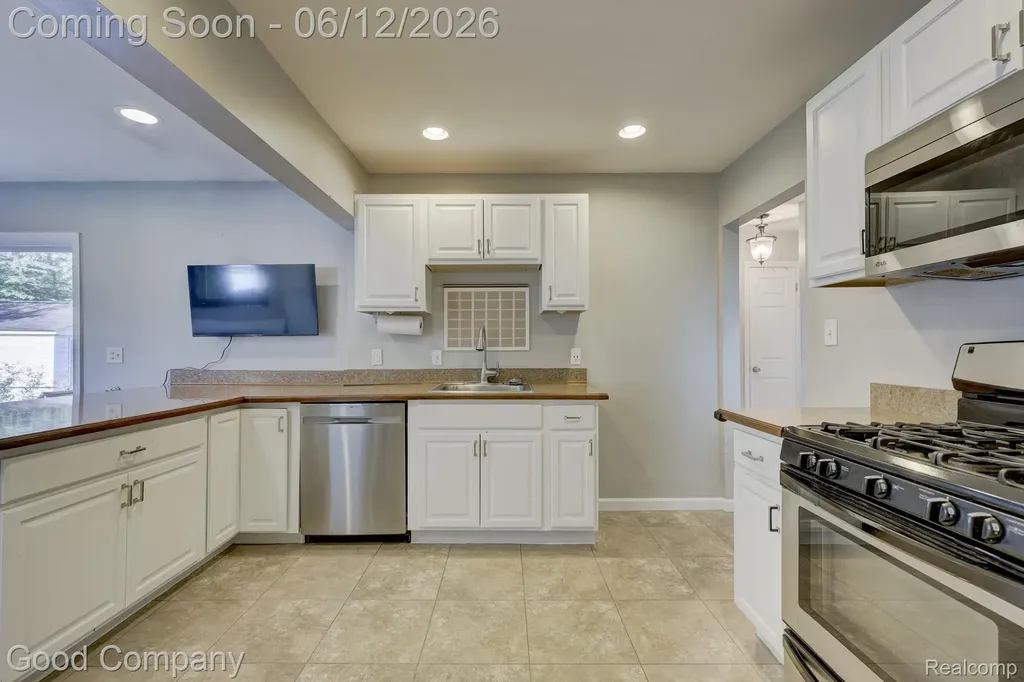 1518 Bauman Avenue Royal Oak City MI 48073