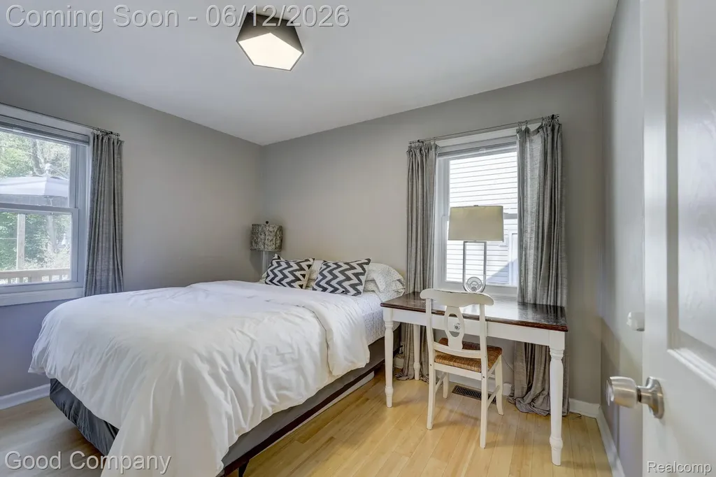 1518 Bauman Avenue Royal Oak City MI 48073