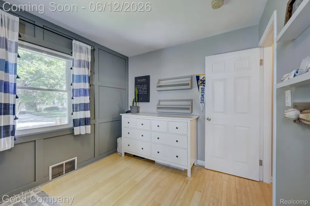 1518 Bauman Avenue Royal Oak City MI 48073