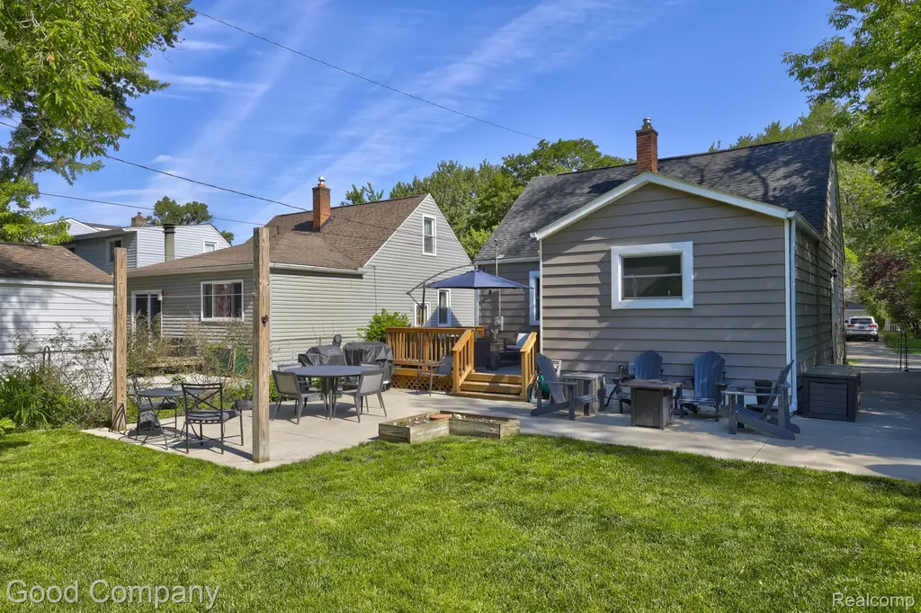 1518 Bauman Avenue Royal Oak City MI 48073