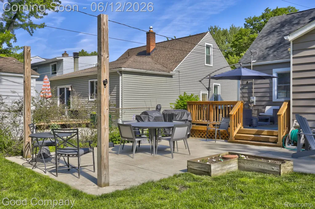 1518 Bauman Avenue Royal Oak City MI 48073