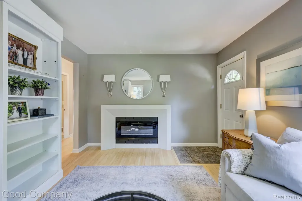 1518 Bauman Avenue Royal Oak City MI 48073