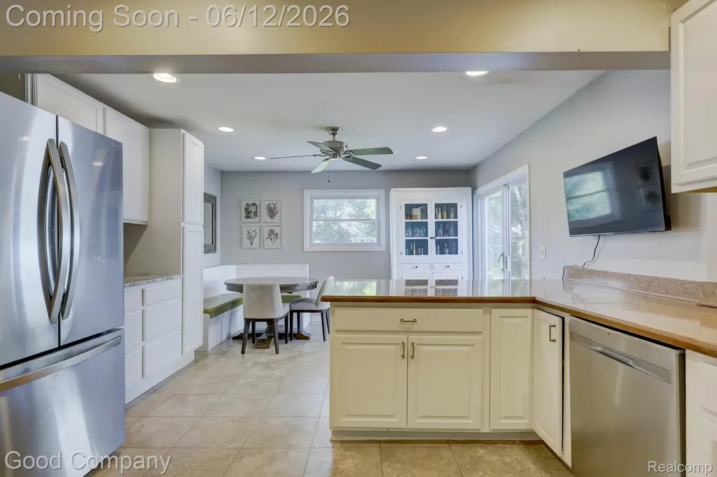 1518 Bauman Avenue Royal Oak City MI 48073