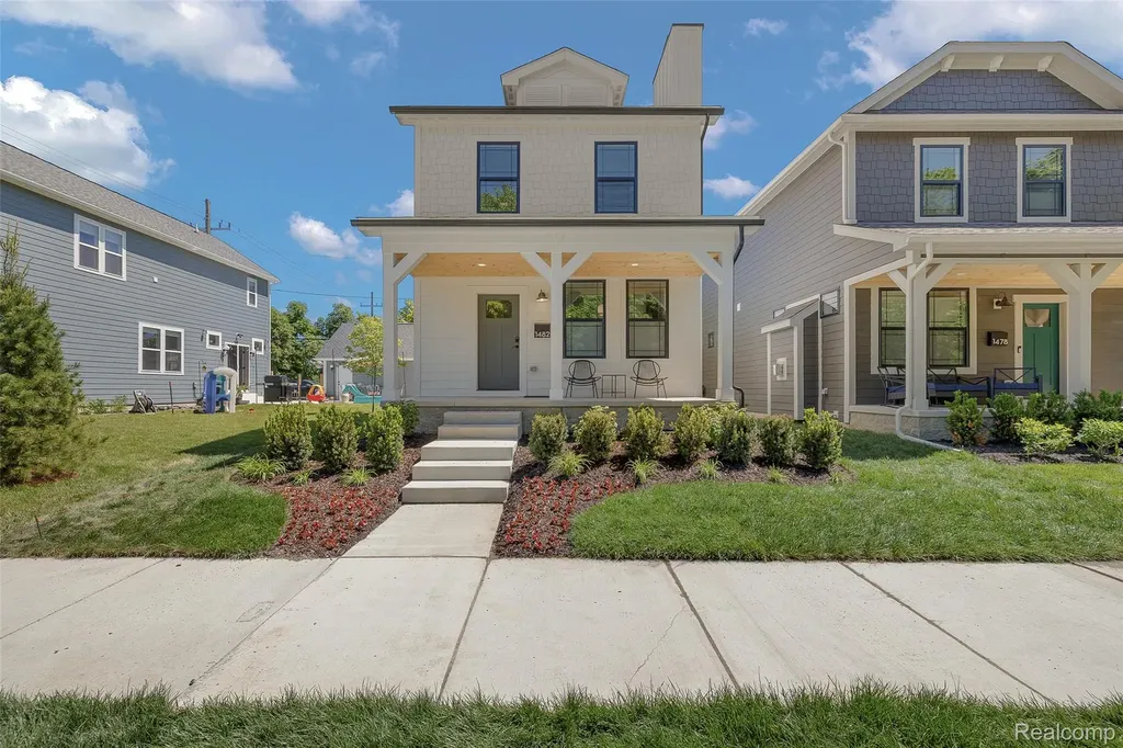 1482 Fischer Street Detroit City MI 48214