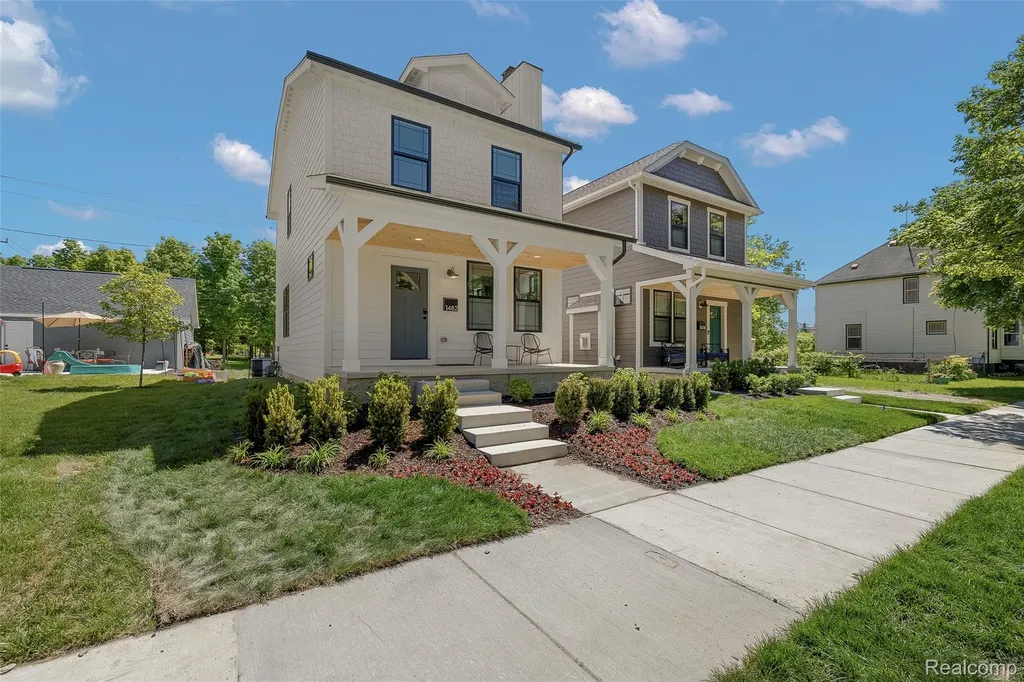 1482 Fischer Street Detroit City MI 48214